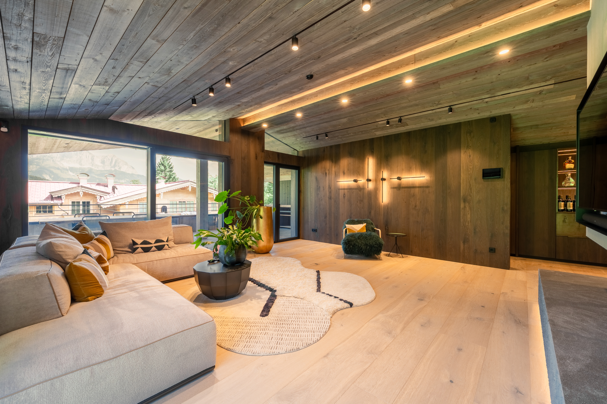 Chalet mit Indoorpool, Sauna & Heimkino – Luxus pur in Reith bei Kitzbühel – Bild 2