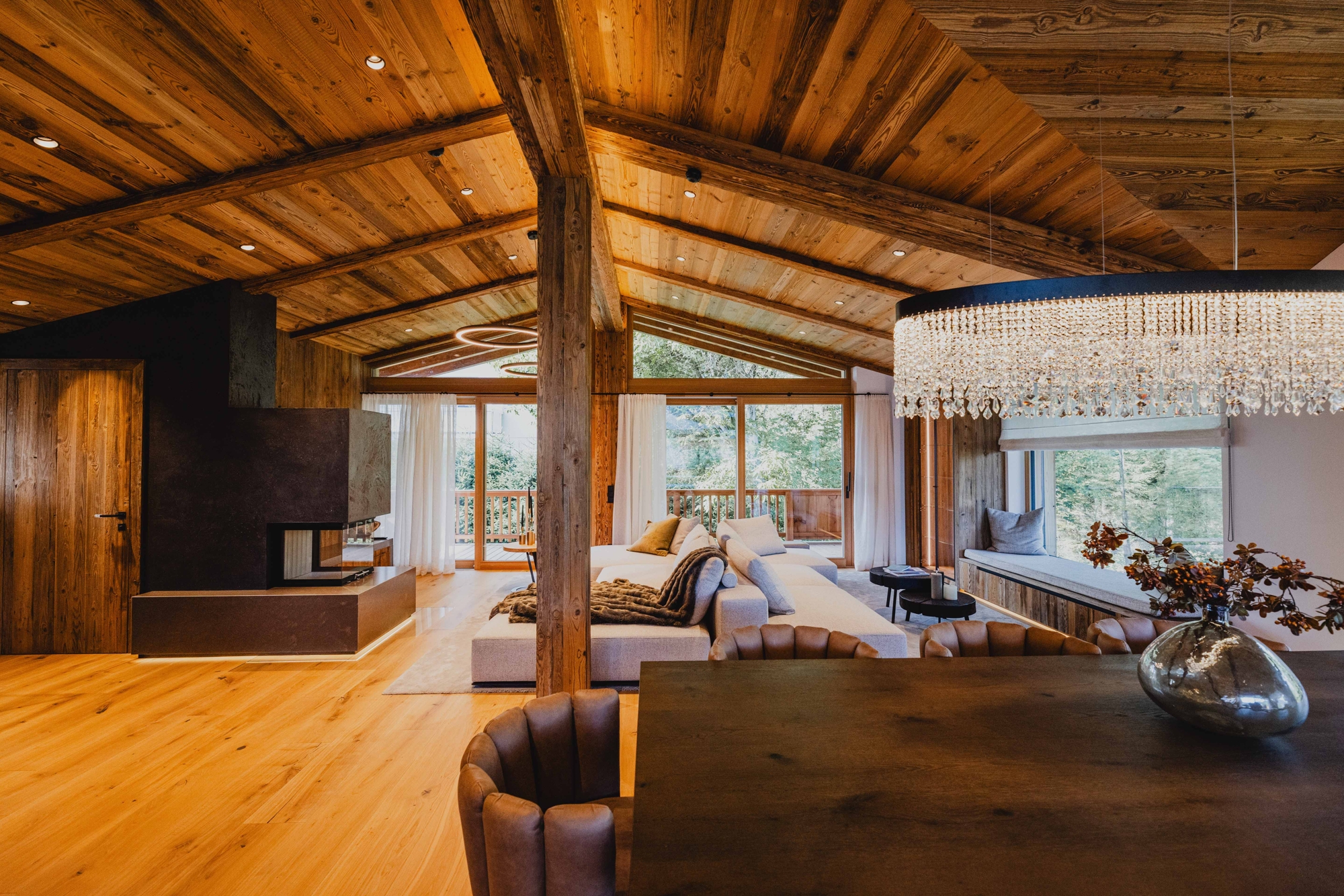 TRAUMHAFTES CHALET MIT AUßENPOOL IN SONNIGER LAGE – Bild 32