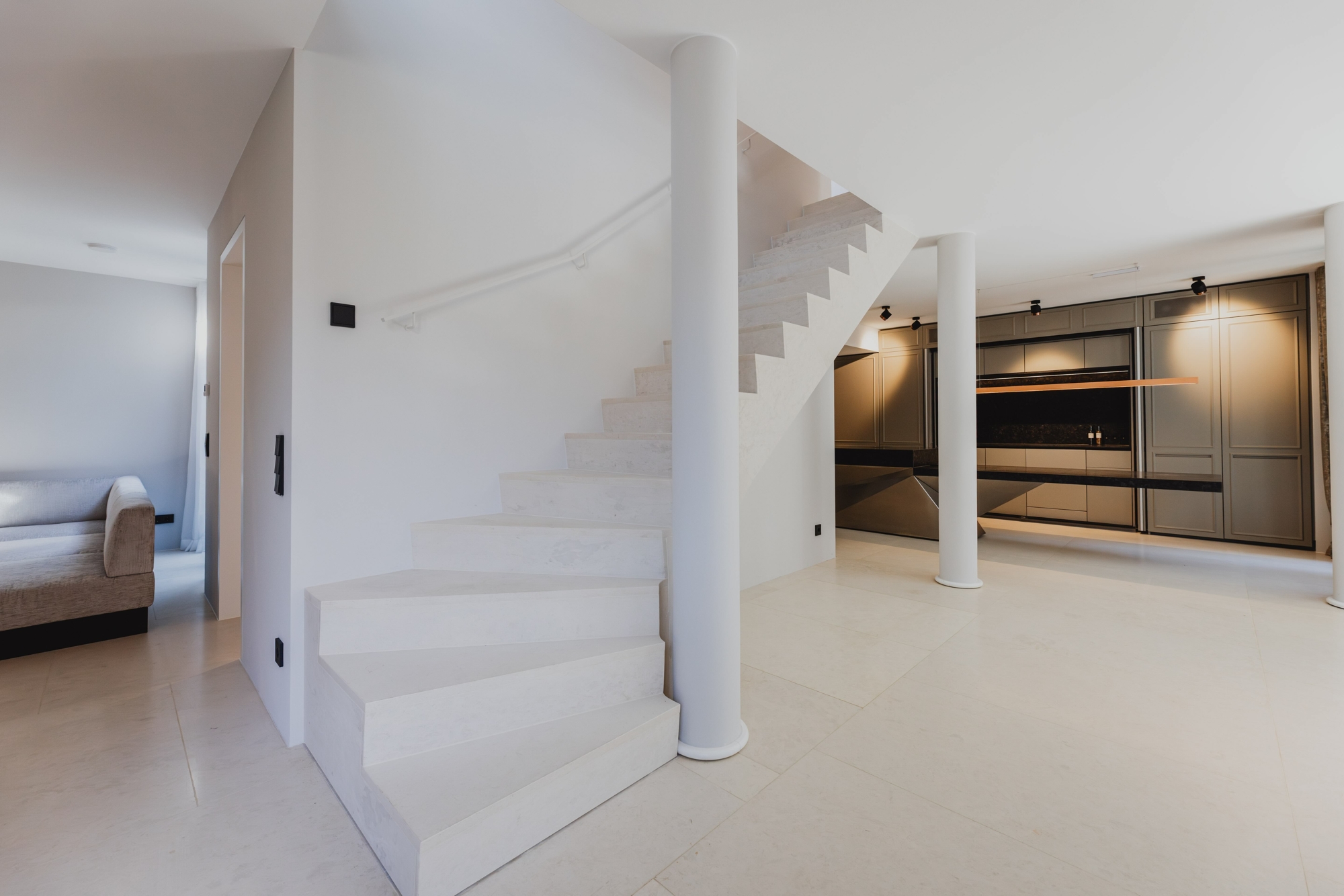DESIGN TRIFFT NATUR – PENTHOUSE-FEELING AN DER ISAR – Bild 17