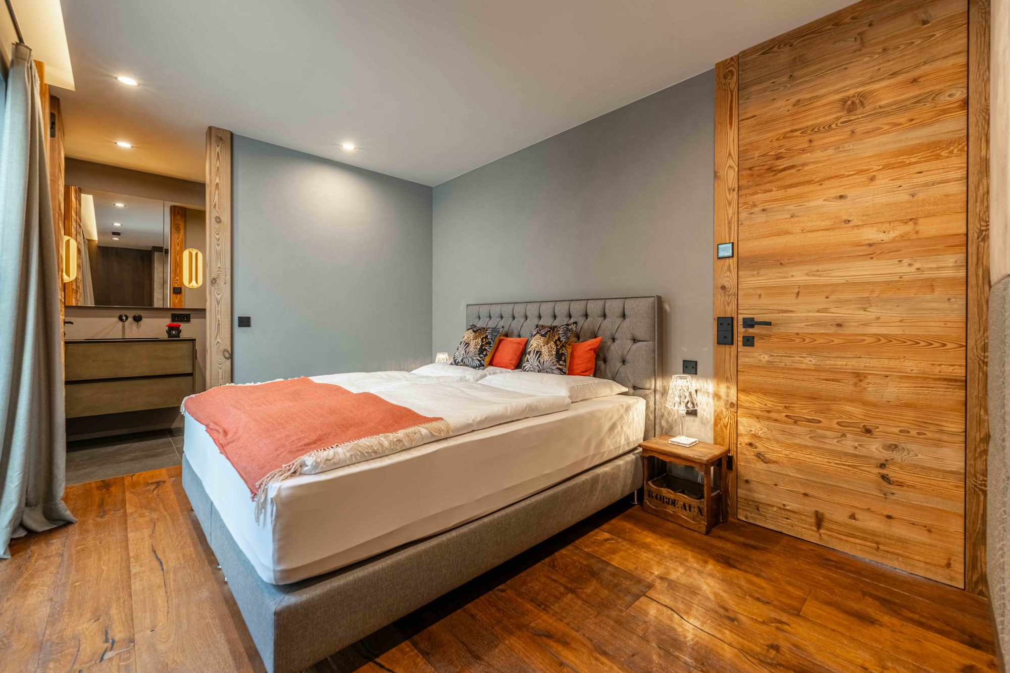 Luxus-Chalet mit Panorama, Spa & Designinterieur – Bild 28